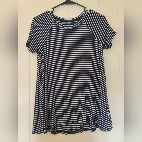 Hollister Black White Stripe Short Sleeve Relaxed Fit Tee Shirt - Picture 1 of 3